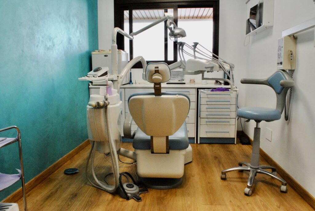 Clínica dental en San Pedro de Alcántara - Clínica Ana Moreno